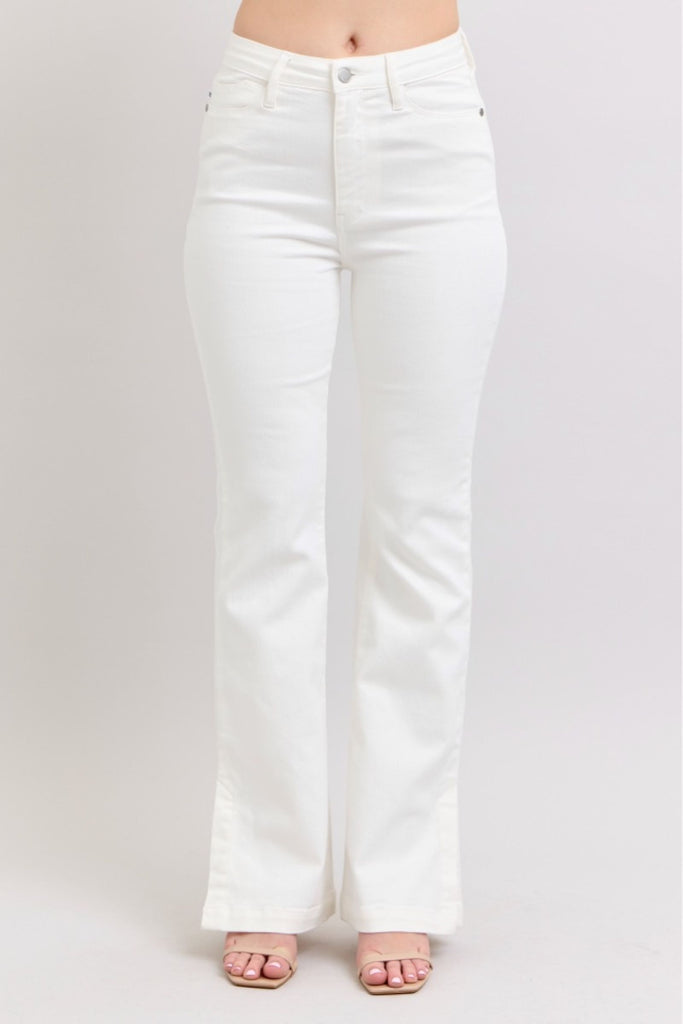 High-waist slim boot white jeans for women's boutique clothing, perfect for summer collection boutique styles.