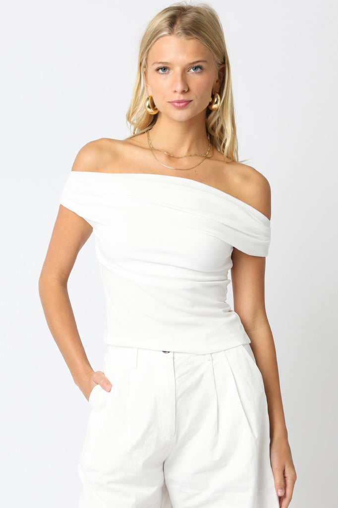 Women's off-the-shoulder knit top, perfect for summer collection boutique and exclusive women's fashion.