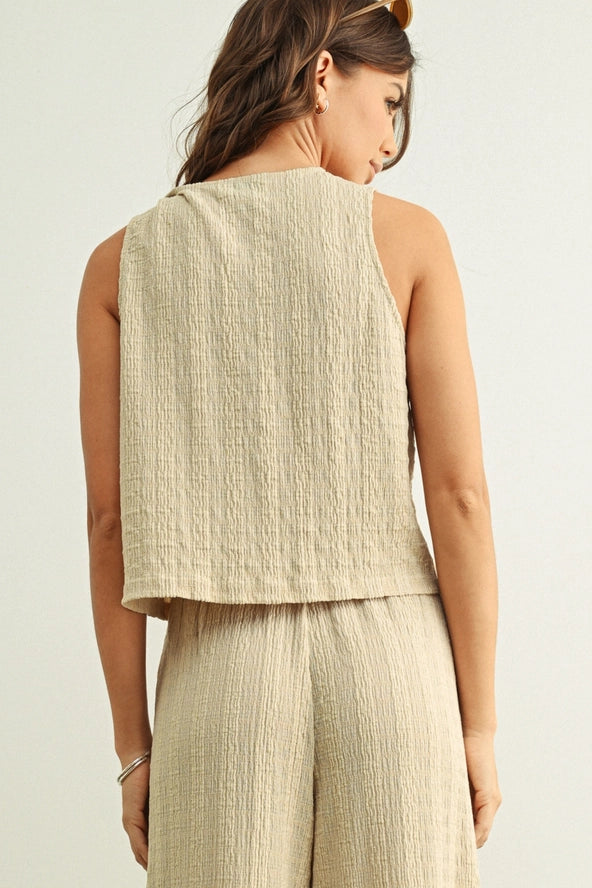 Crinkle Fabric Sleeveless Button Front Top