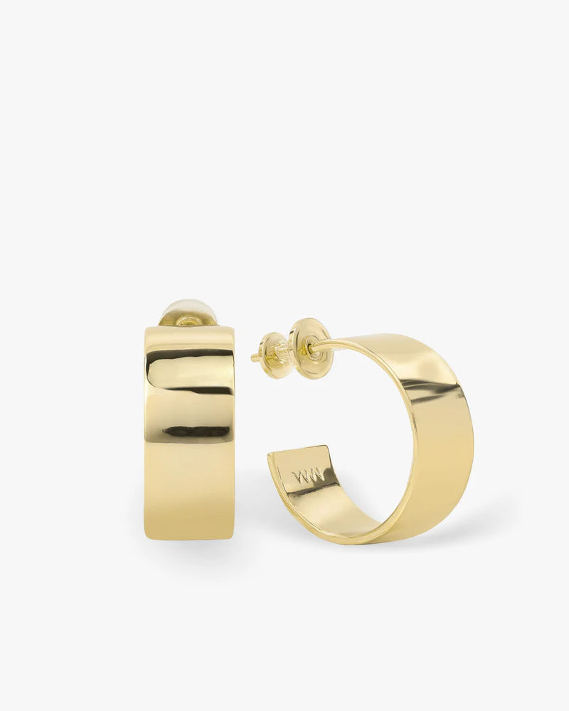 Atlas Hoops .75" gold earrings for women, trendy boutique jewelry, perfect for summer collection and exclusive women's fashion.