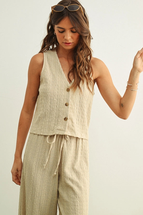 Crinkle Fabric Sleeveless Button Front Top